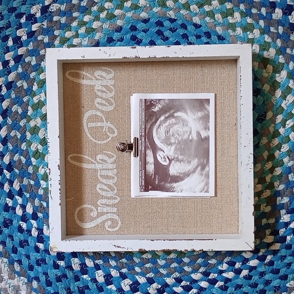 Nursery room decor - Picture 1 of 2